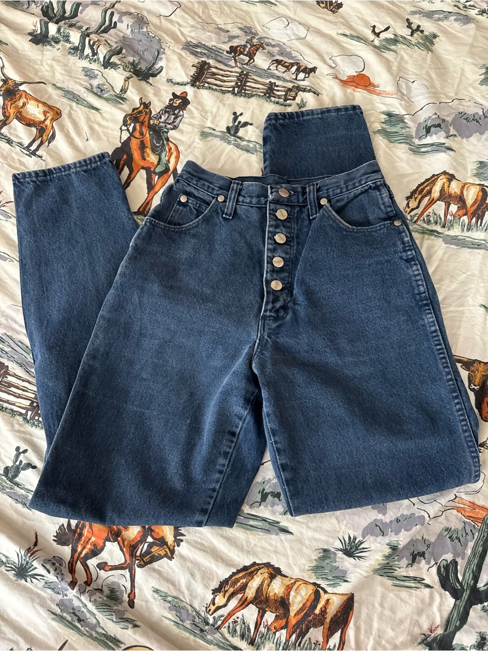🤠🎀Old Cowgirl Curated Collection: Vintage 5-Button Fly Wrangler Jeans🎀🤠